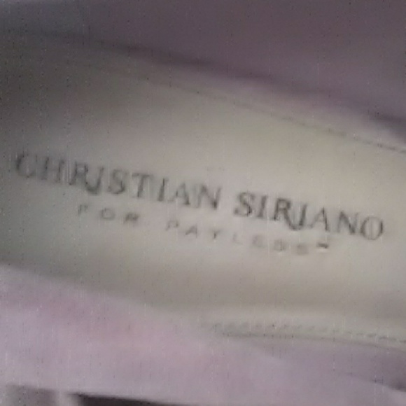 Heels - Picture 2 of 3